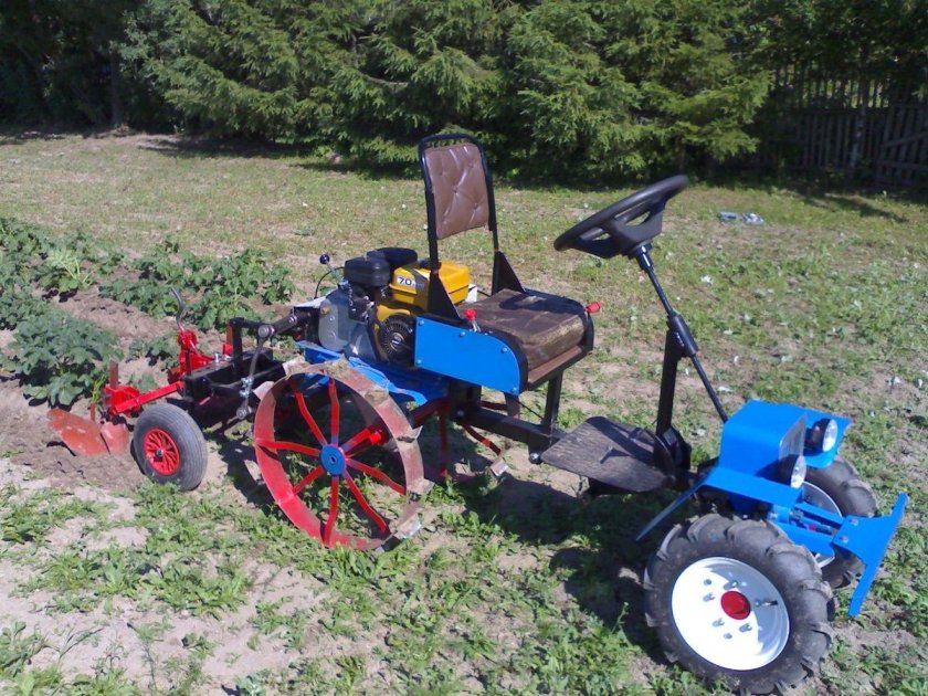 Минитрактор из мотоблока Нева