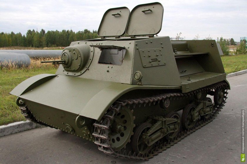 Тягач комсомолец т-20