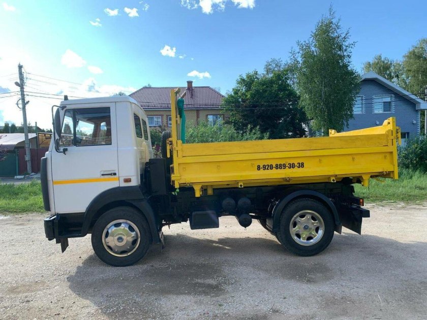 Самосвал маз 5551