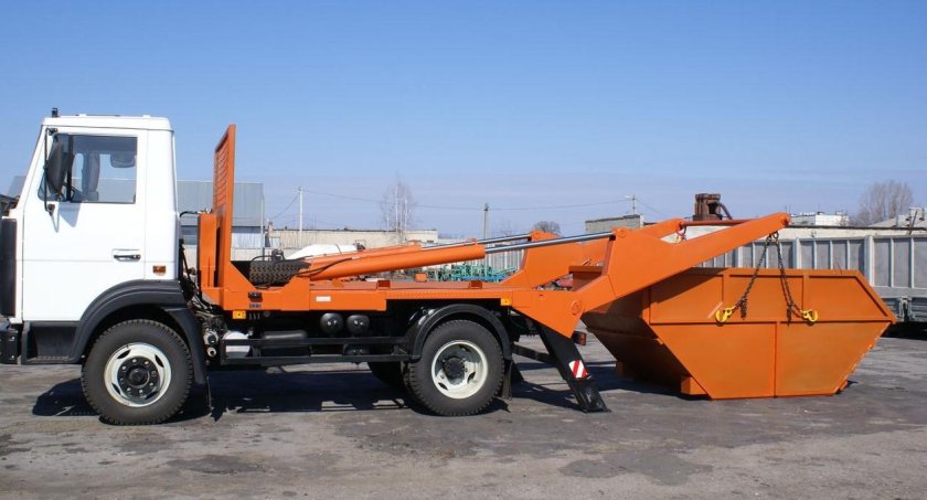 Мусоровоз с бункером