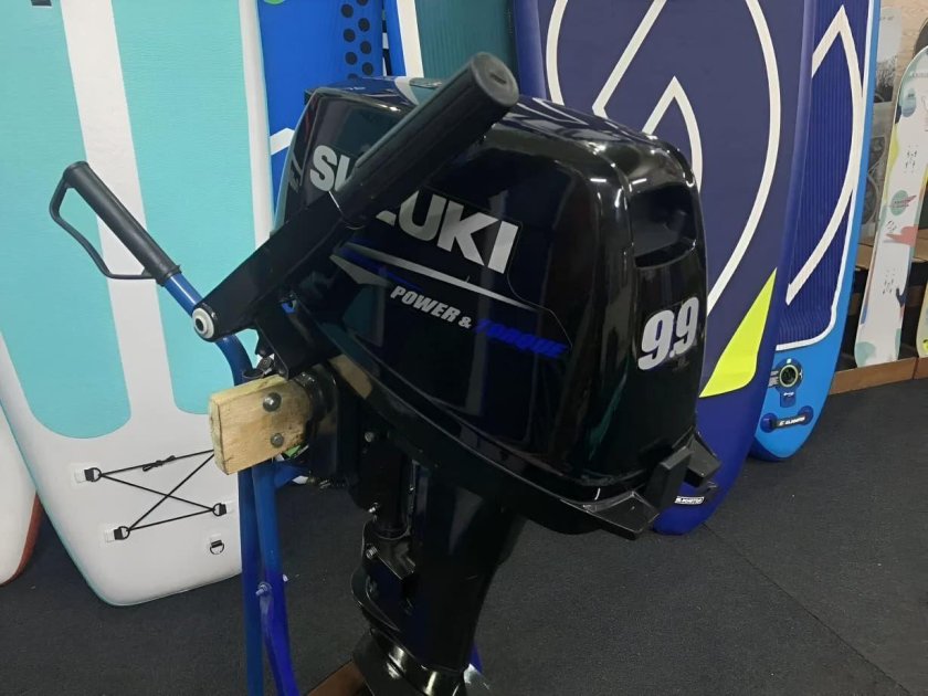 Лодочный мотор suzuki
