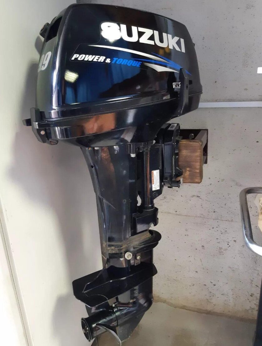 Лодочный мотор Сузуки 9.9 2-х тактный