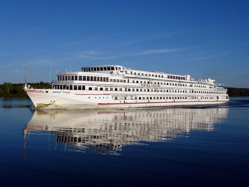 Викинг Трувор теплоход