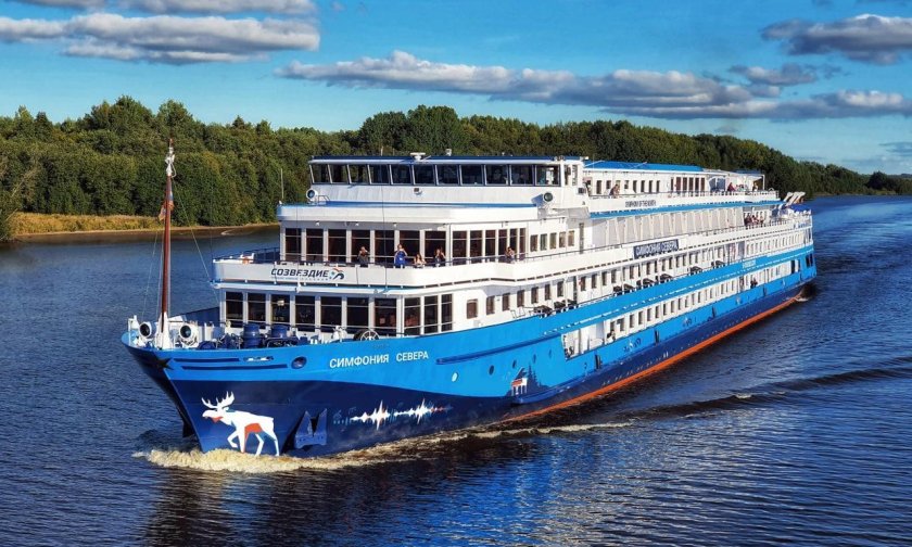 Симфония севера теплоход
