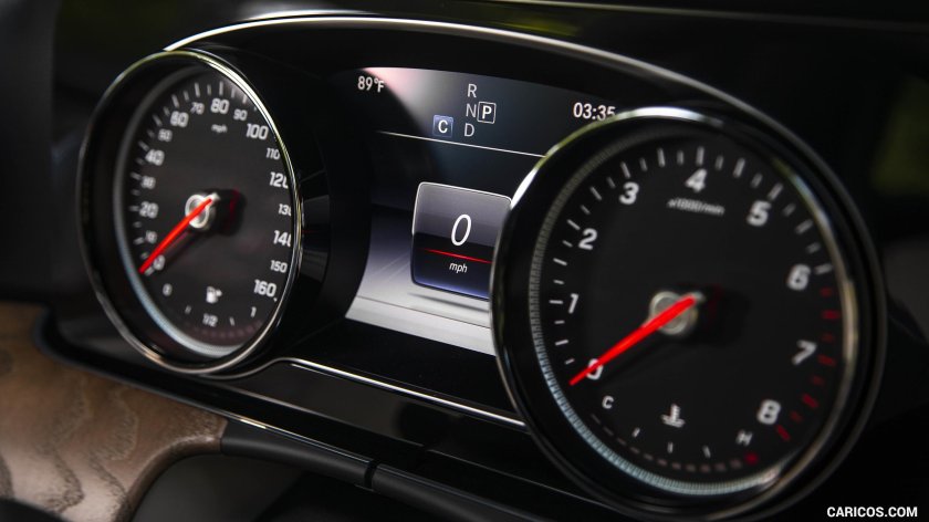 Панель приборов Мерседес w213