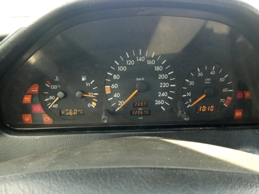 Приборная панель Мерседес w202