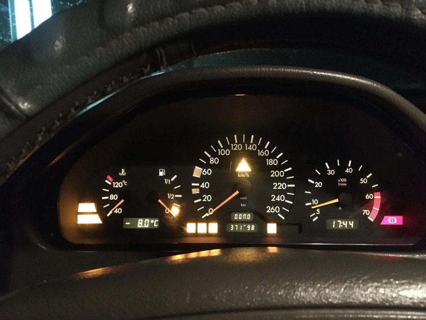 Панель приборов Мерседес w202