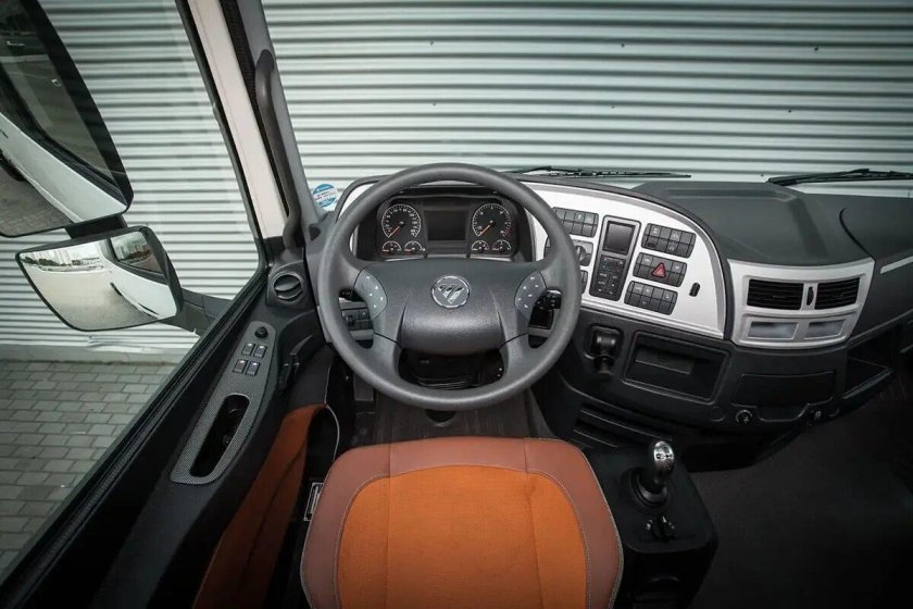 Foton Auman est a 1846 АМТ