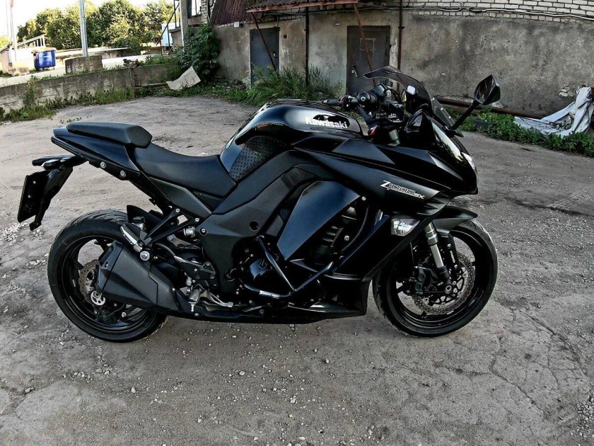 Kawasaki z1000sx черный