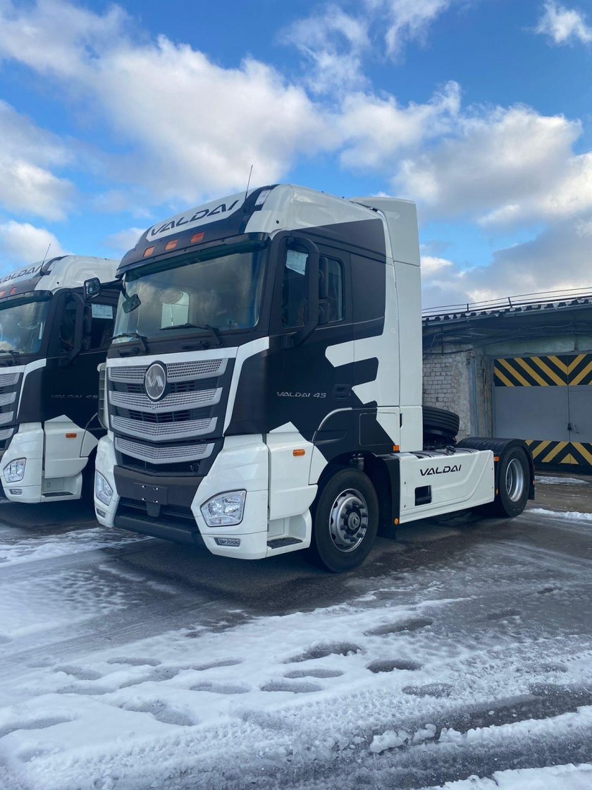 Фотон тягач седельный 4х2