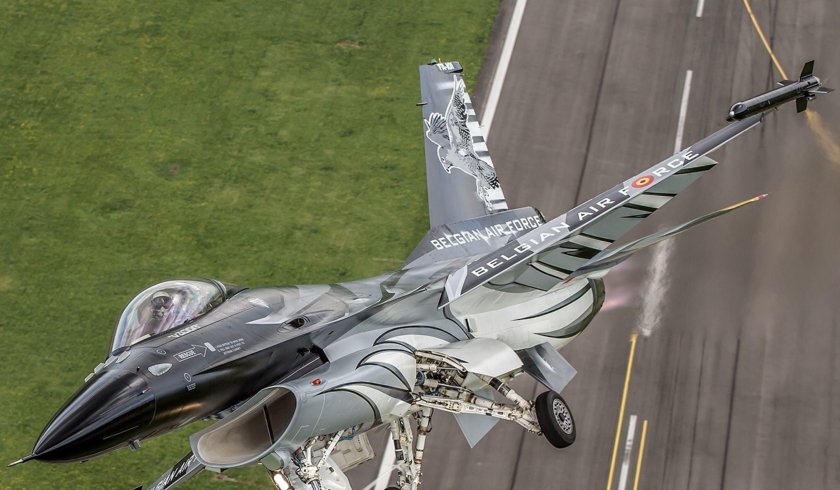 F 16 falcon