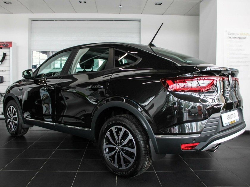 Рено аркана черный цвет