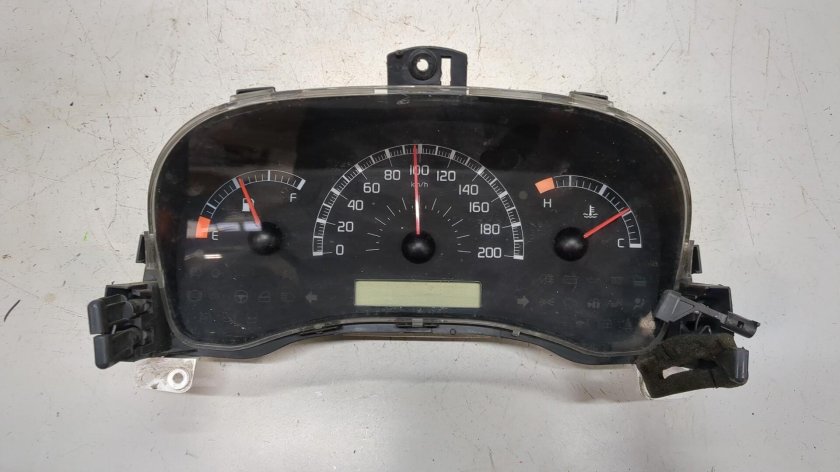 Панель приборов на Фиат Добло 1.4