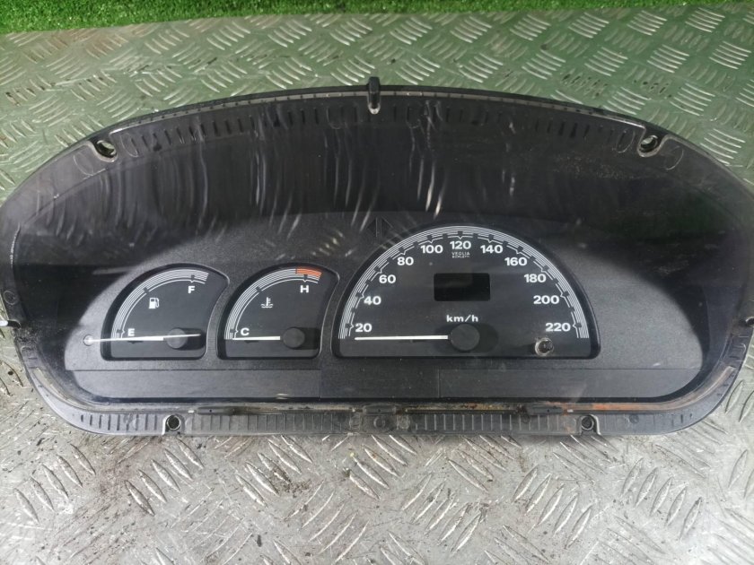 Панель приборов на Фиат Добло 1.4