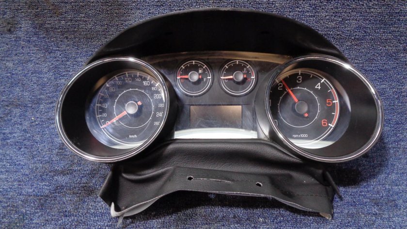 Панель щитка приборов