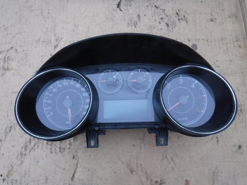 Панель приборов Fiat Bravo 2