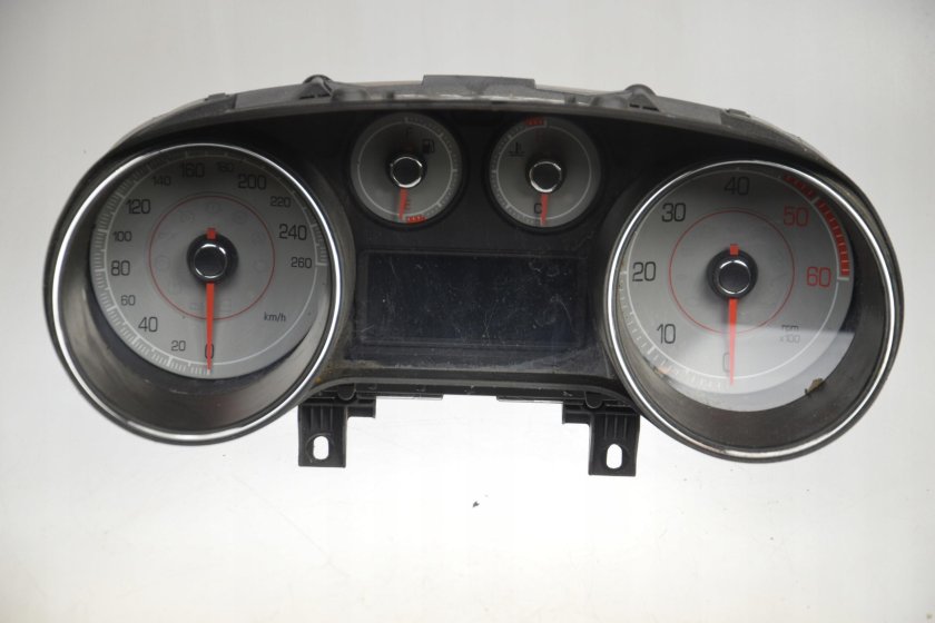 Fiat bravo 2008 приборная панель