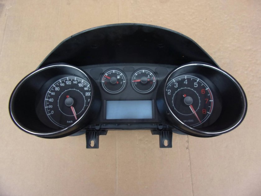 Fiat bravo 2008 приборная панель