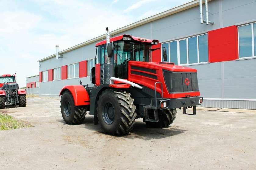 Трактор Кировец