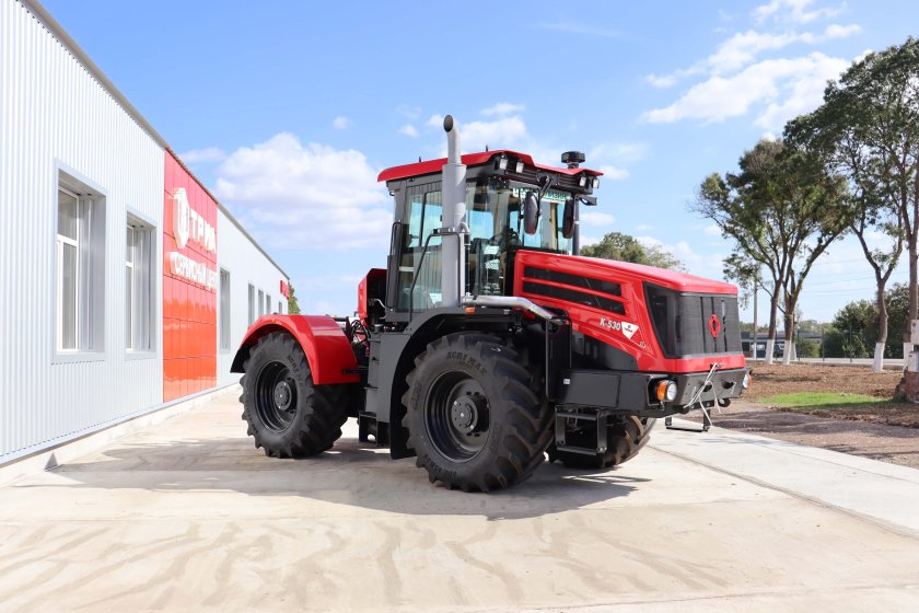 Новый трактор кировец к744