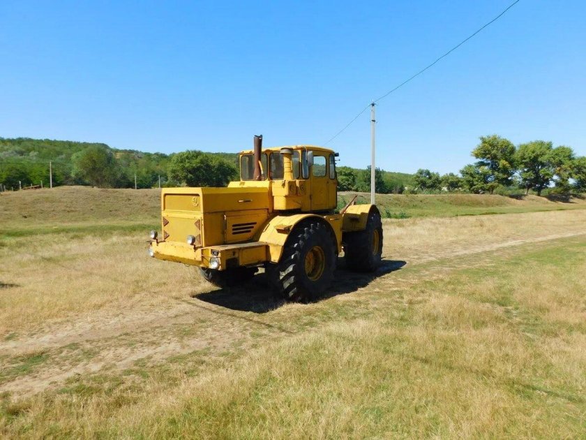 К701 Кировец трактор