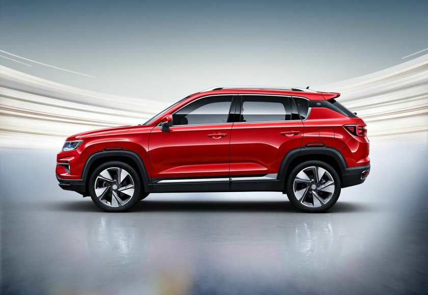 Машина Чанган ЦС 35 плюс