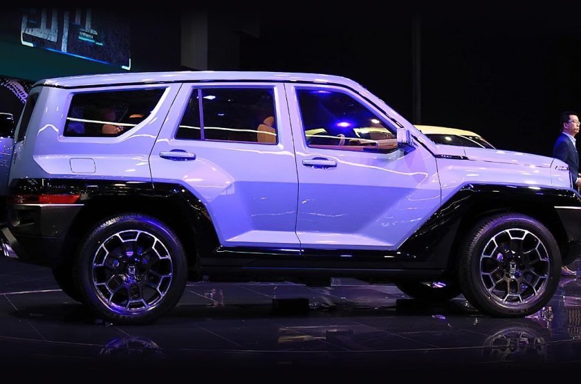 Китайский джип танк 700