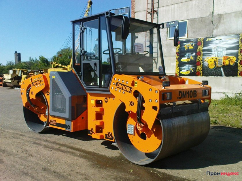 Каток дорожный DM-10-VD