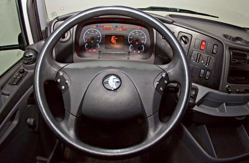 КАМАЗ 5490 Нео салон