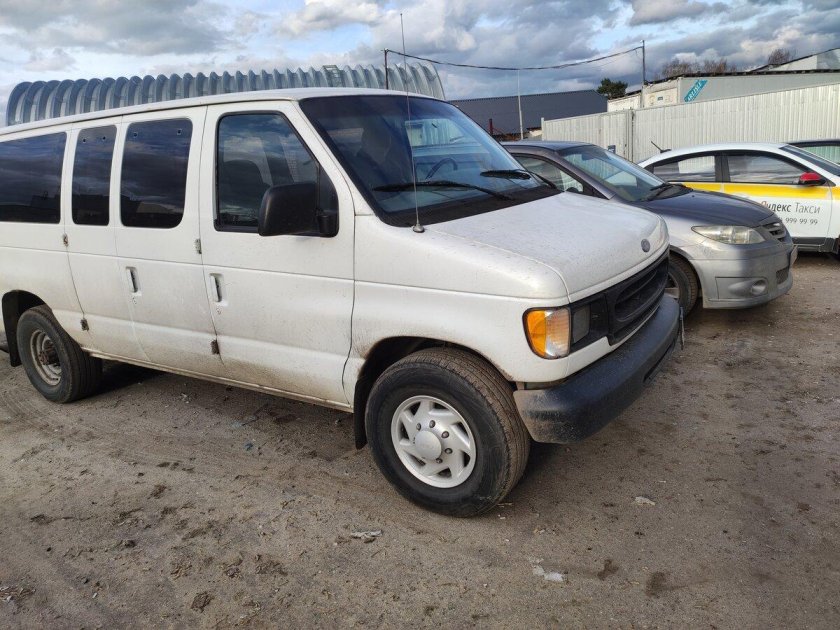 Ford econoline e 350