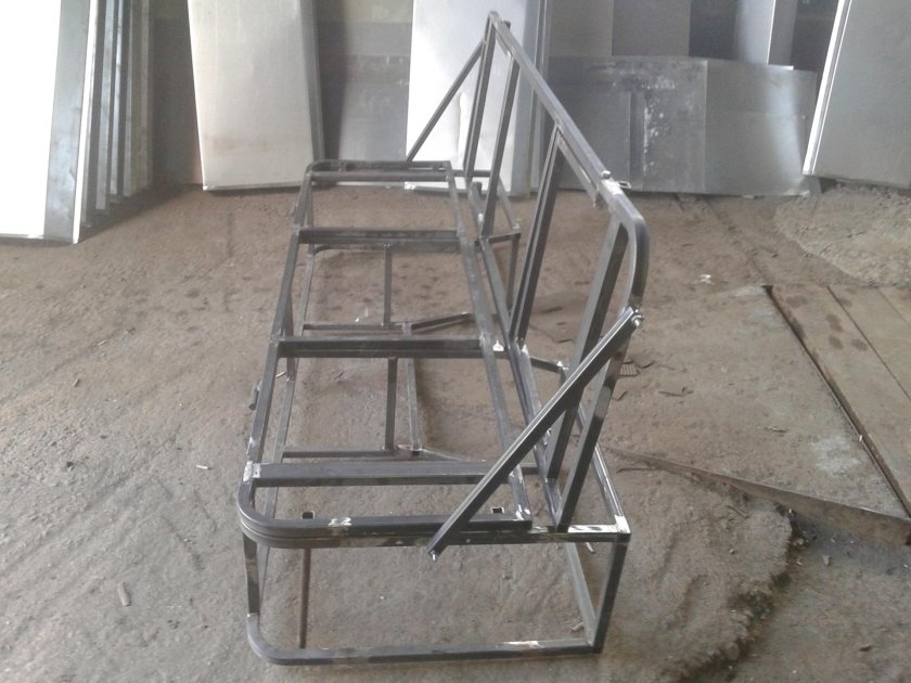 Чертеж раскладного дивана в УАЗ Буханка