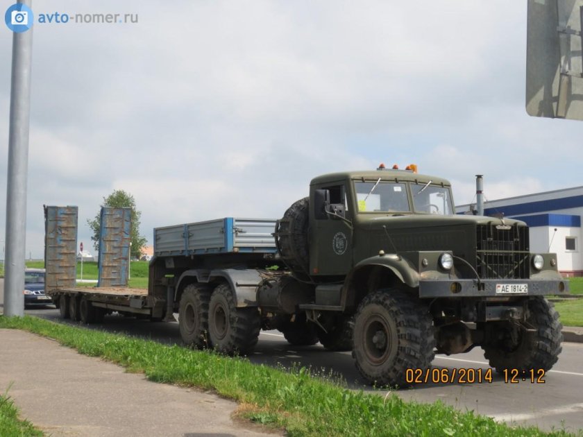 КРАЗ 255 седельный тягач