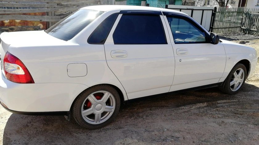 Цвет Приора 690 Снежная Королева