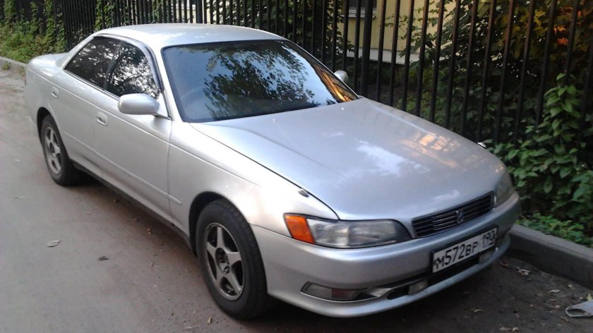 Тойота Марк 2 90 цвет Снежная Королева