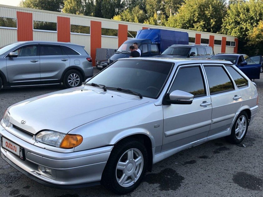 Лада 2114 серебристая