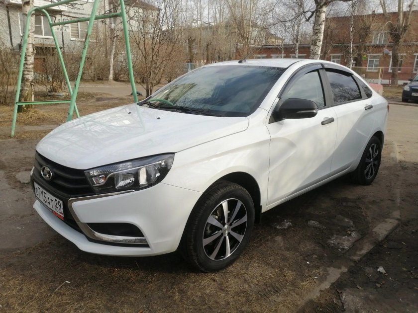 Лада Веста Снежка