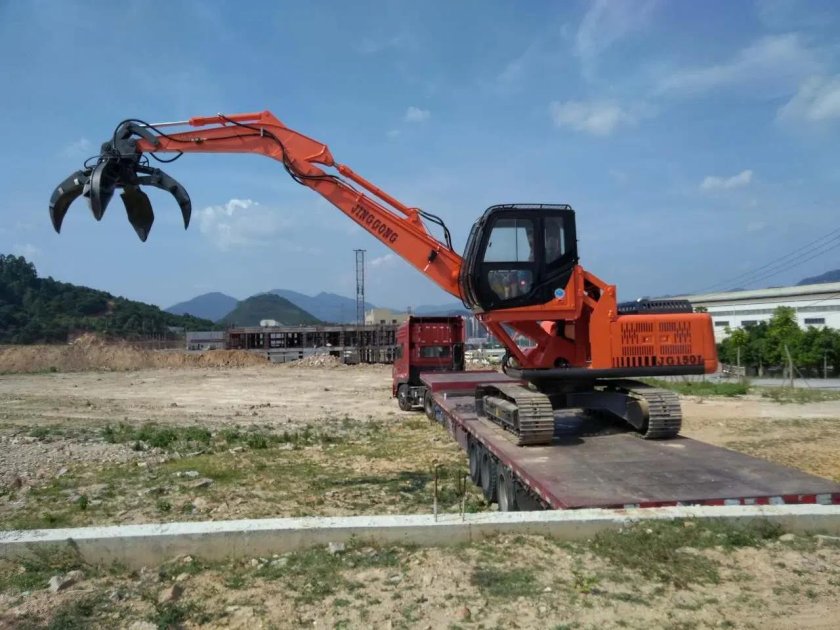 Экскаватор для металлолома