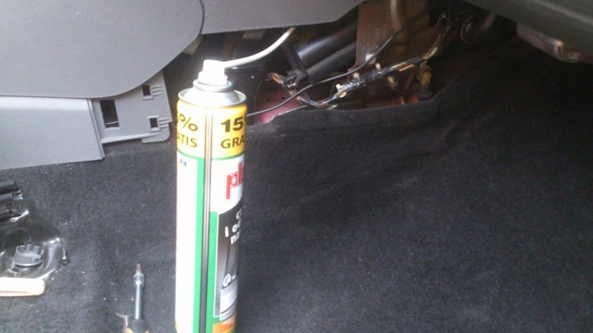 Сливная трубка кондиционера Форд фокус 2