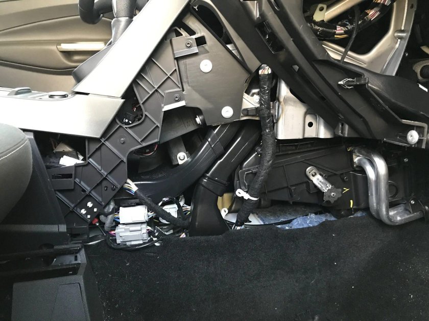 Ford Focus 3 дренаж для кондиционера