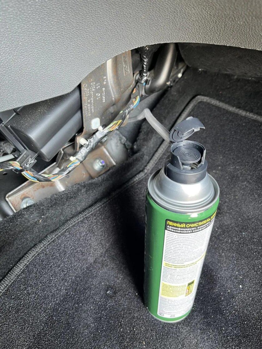 Пенный очиститель кондиционера автомобиля
