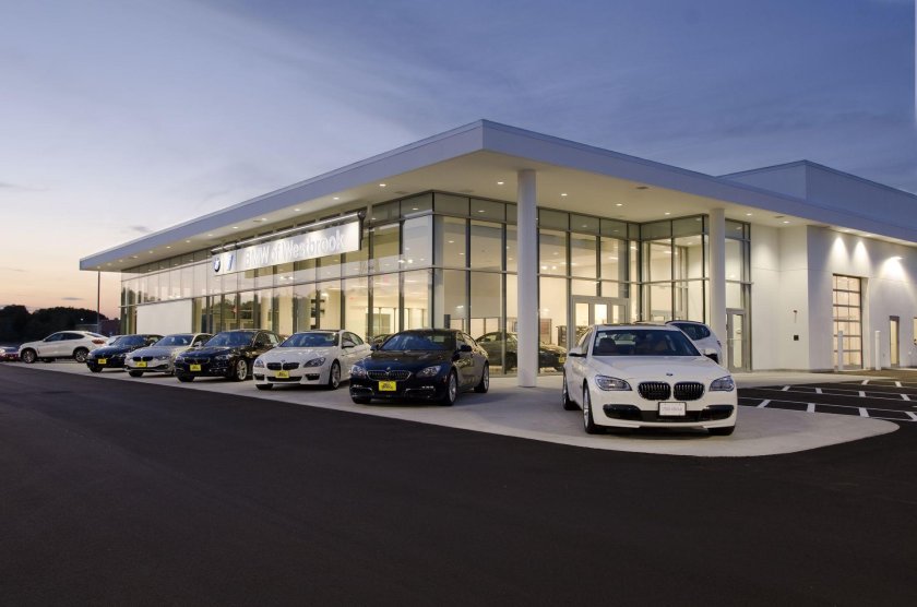 M5 BMW Showroom