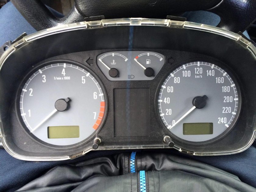 Skoda Octavia приборная панель