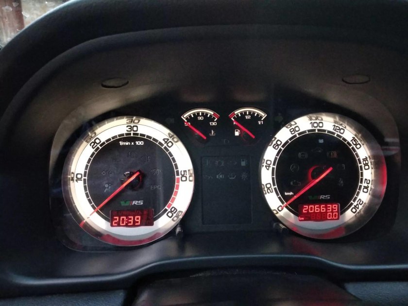 Панель приборов Октавия тур