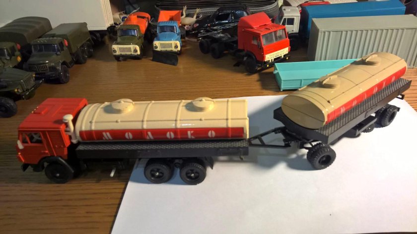 Прицеп ГКБ 8355