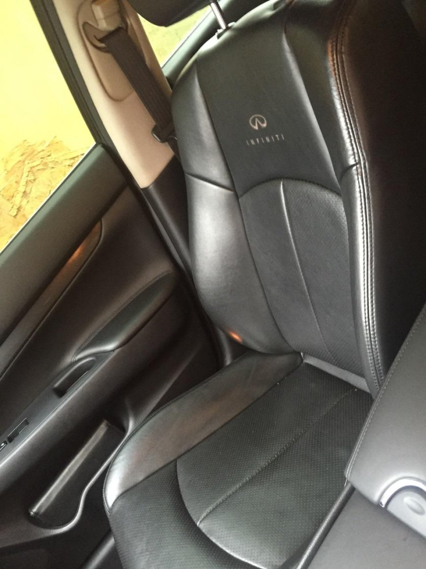 Черная инфинити