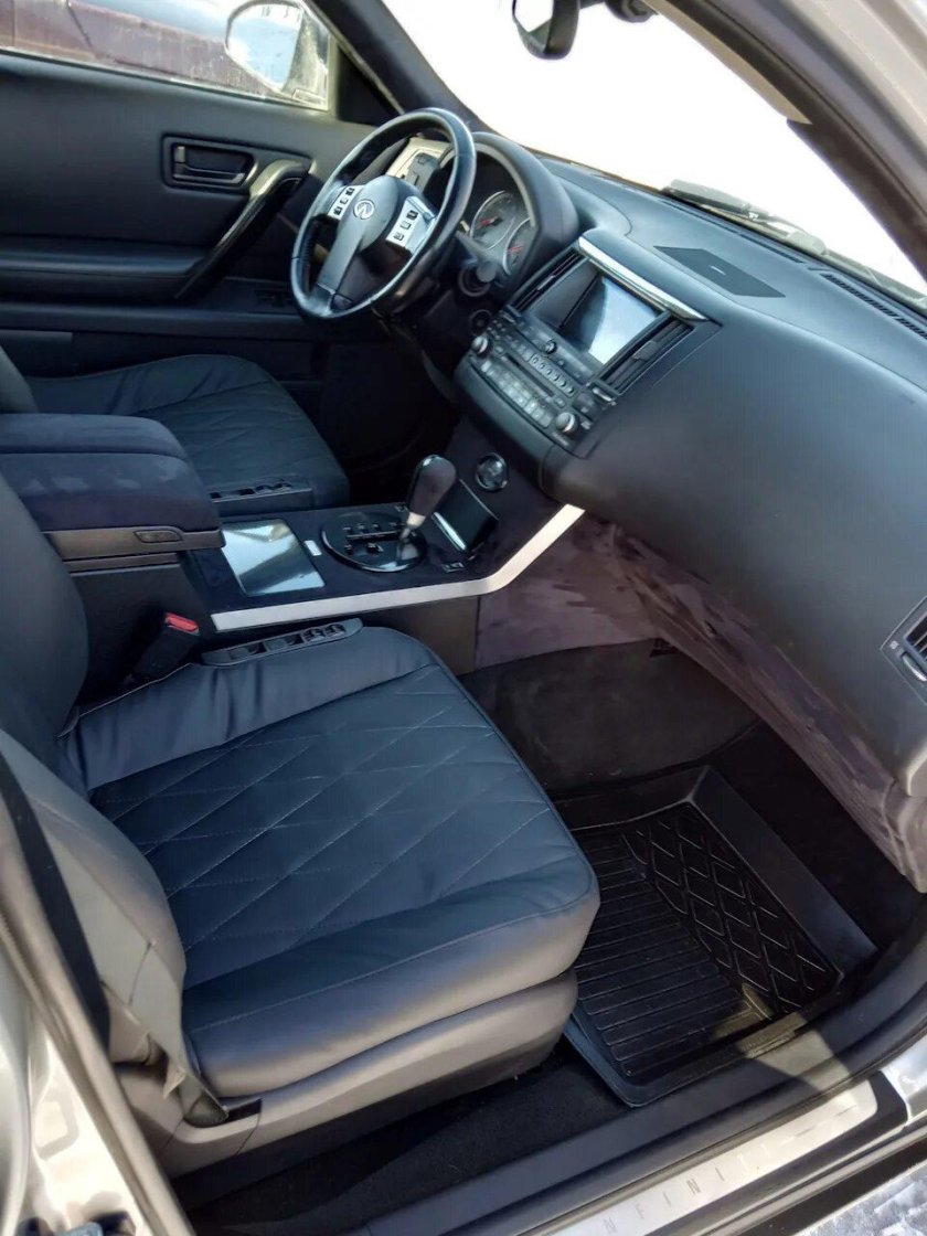 Чехлы на сидения Инфинити fx35