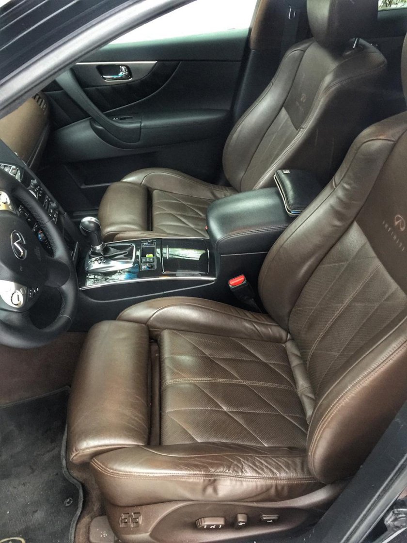 Сидения Инфинити fx37.