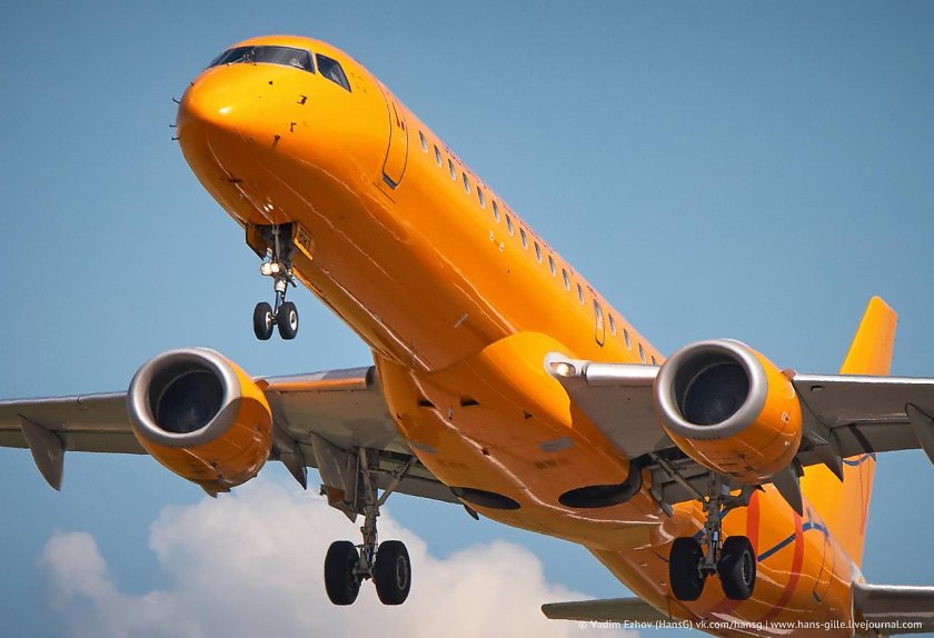 Самолет Эмбраер Саравиа