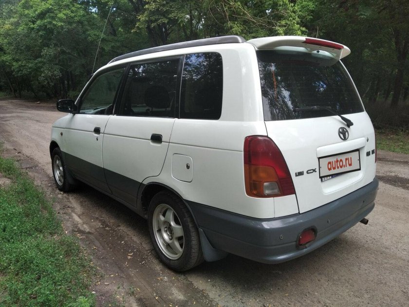 Daihatsu Pyzar, 1996