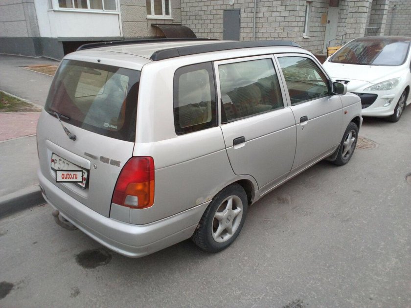 Дайхатсу Гранд мув